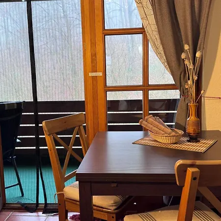 Waldblick 샬베우츠